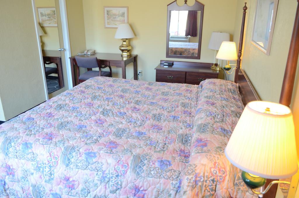 Memorial Inn And Suites ヒューストン エクステリア 写真