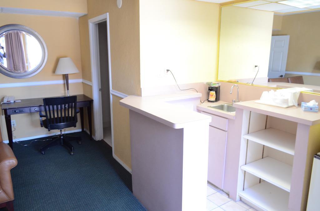 Memorial Inn And Suites ヒューストン エクステリア 写真