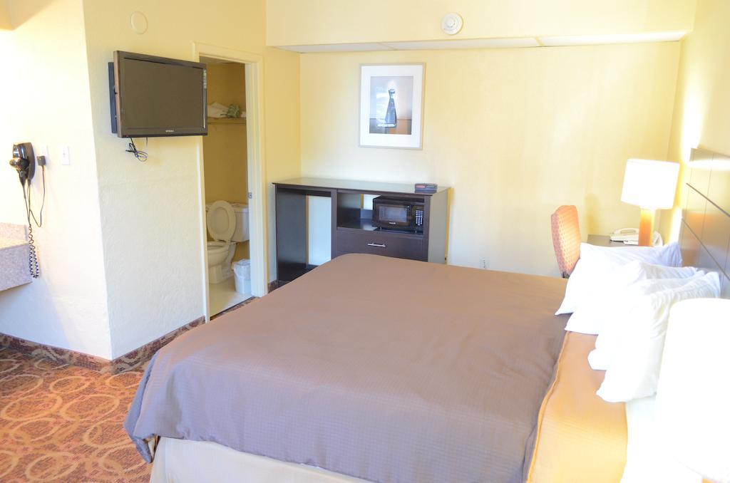 Memorial Inn And Suites ヒューストン エクステリア 写真