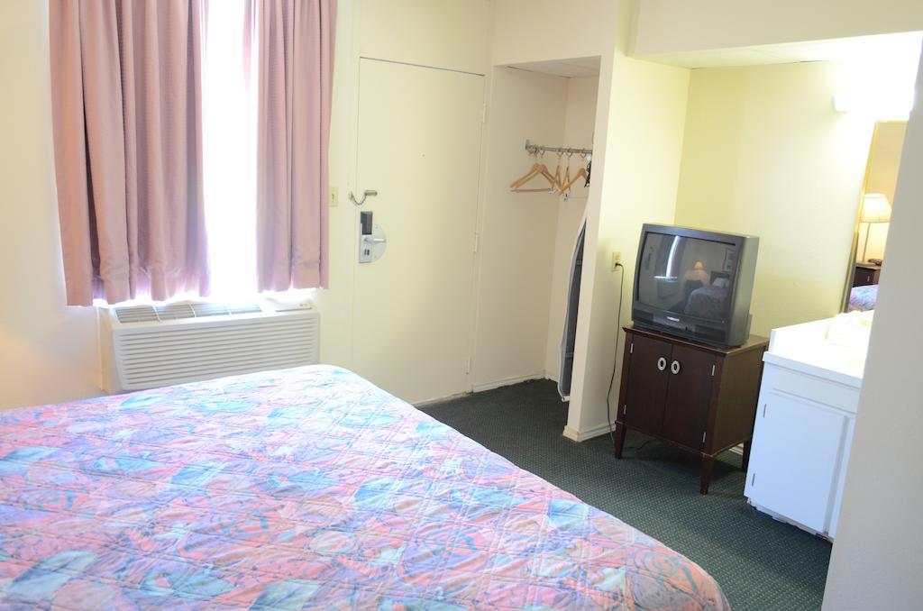 Memorial Inn And Suites ヒューストン エクステリア 写真