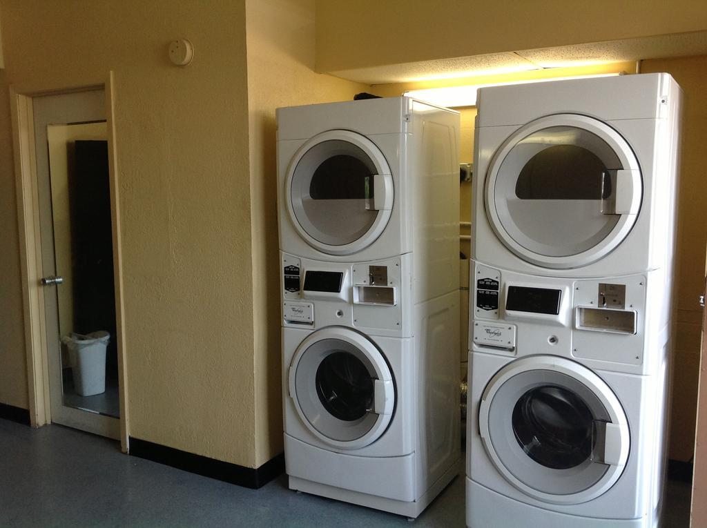 Memorial Inn And Suites ヒューストン エクステリア 写真